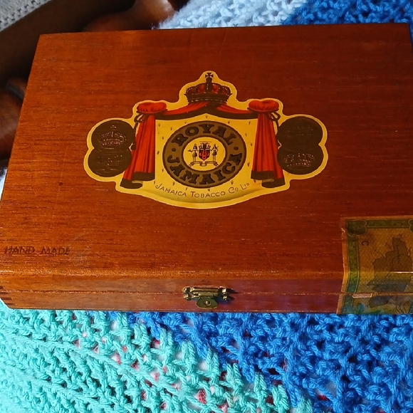 Royal Jamaica Other - Wooden Cigar Box